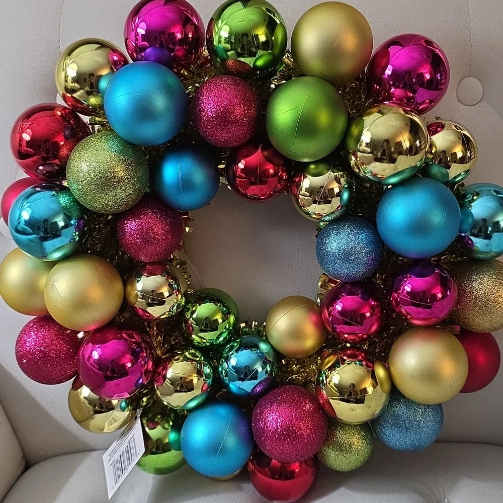 Signature Select Festive Multicolor Holiday 12